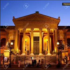 Appartamento Piccola E Dimora Del Teatro Massimo, Palermo
